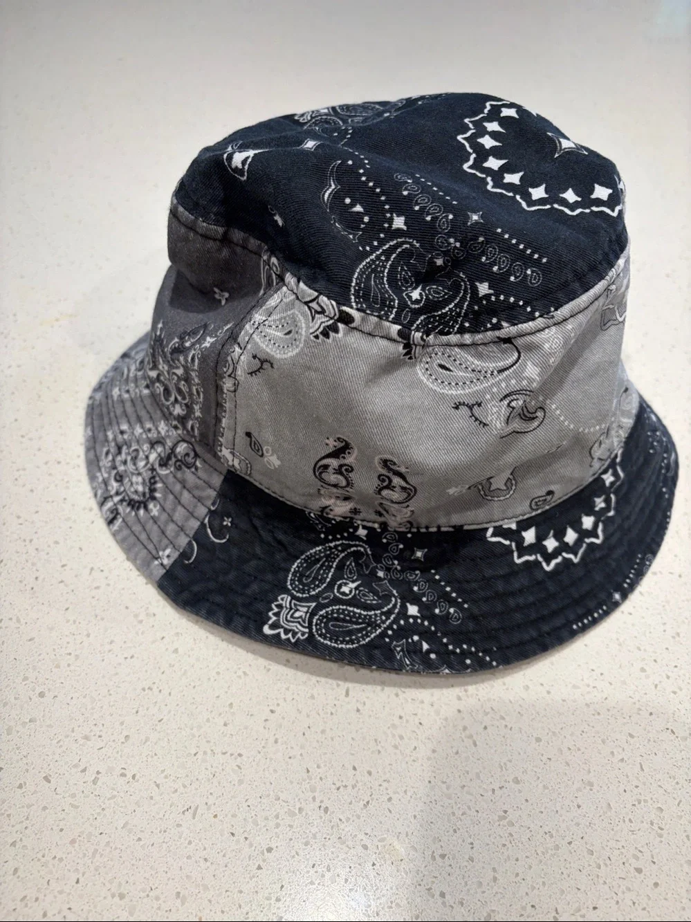 Urban Outfitters - Black and Grey bandanna bucket hat.